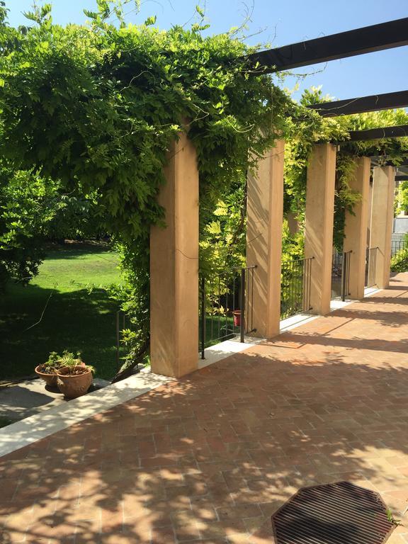 Ca'Bert Villa Dei Glicini Castelnuovo del Garda Exterior photo